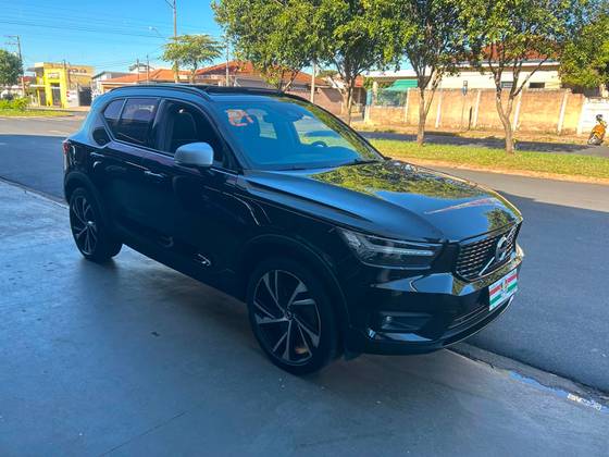 VOLVO XC40 1.5 T5 RECHARGE R-DESIGN GEARTRONIC VOLVO XC40 1.5 T5 RECHARGE R-DESIGN GEARTRONIC